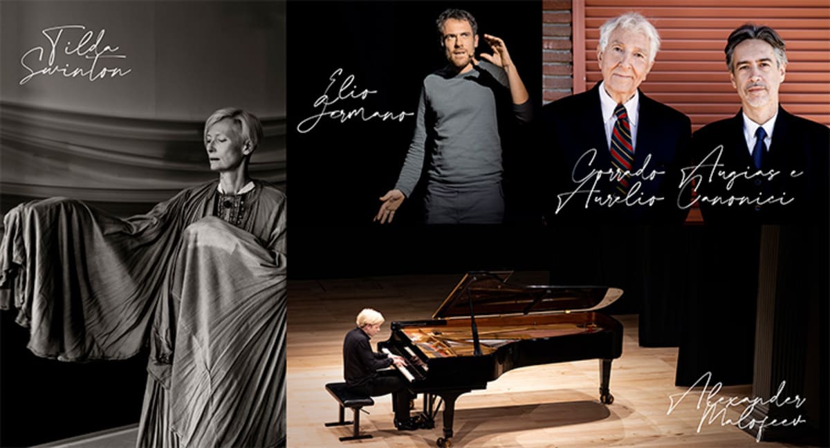 Артисты на сцене Театра