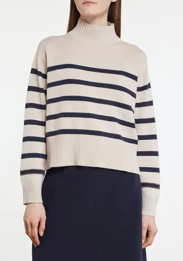 Свитер цвет белый — превью 3