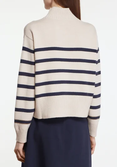 Свитер цвет белый — превью 4