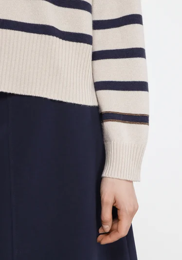 Свитер цвет белый — превью 5