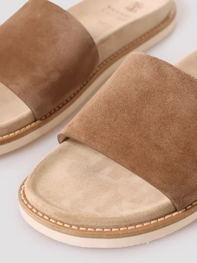 Шлепанцы цвет бежевый — превью 4