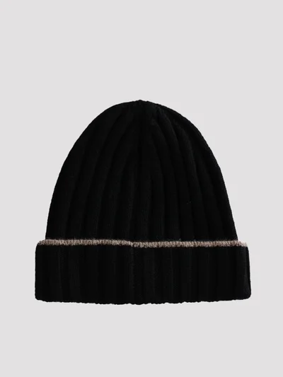 Шапка цвет черный — превью 1
