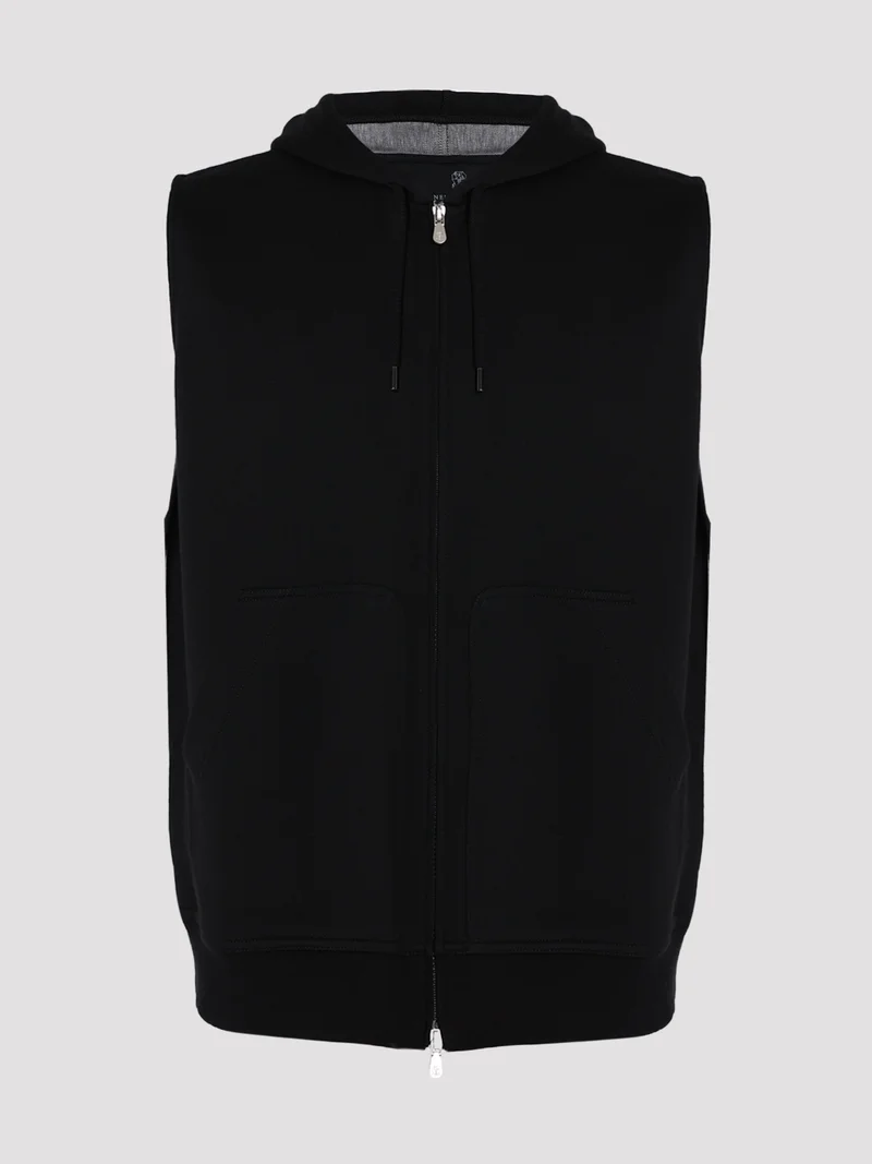 Жилет цвет черный