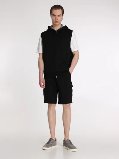 Жилет цвет черный — превью 4