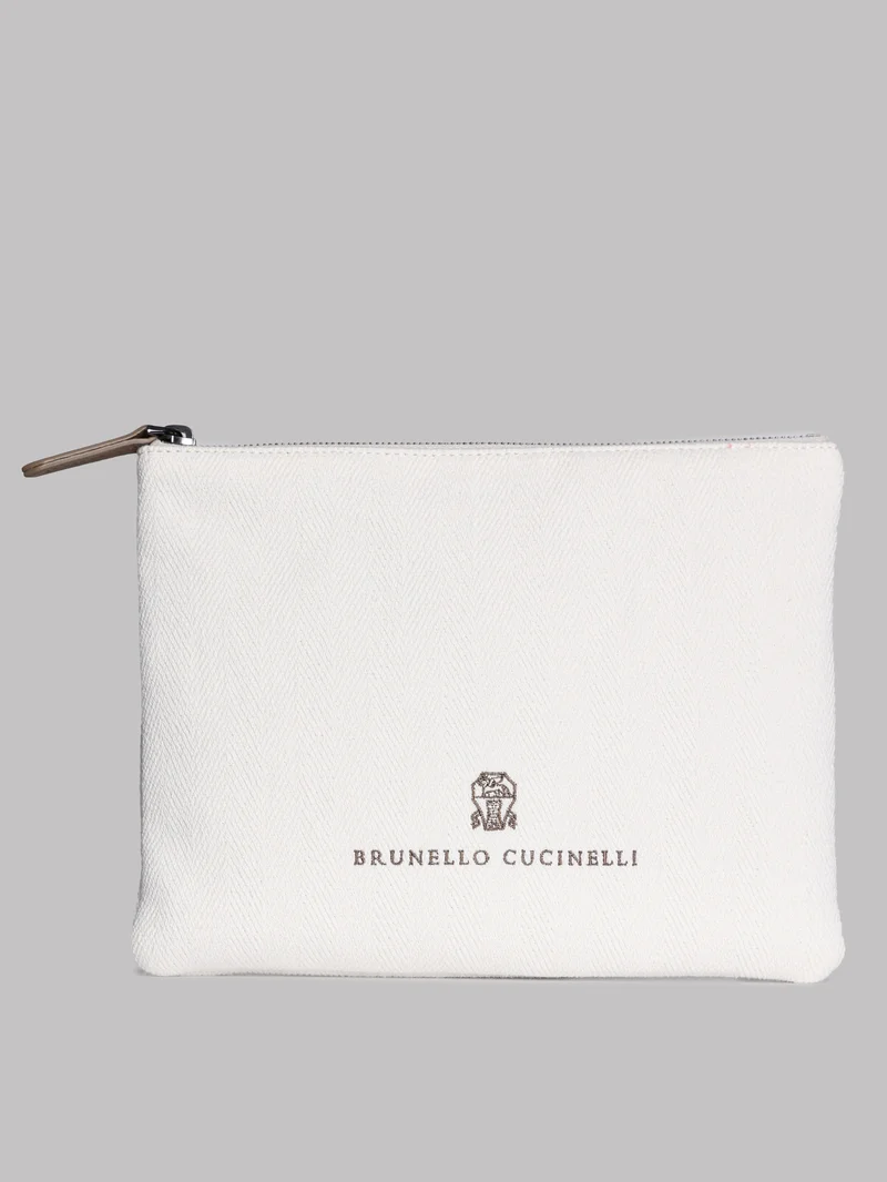 Косметичка цвет молочный