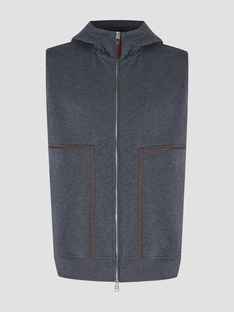 Жилет цвет темно-серый