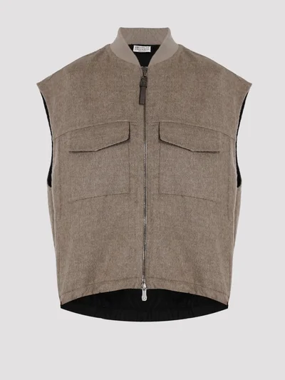 Жилет цвет светло-коричневый — превью 1