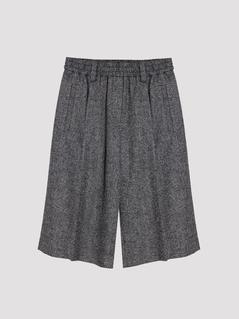 Бермуды цвет серый