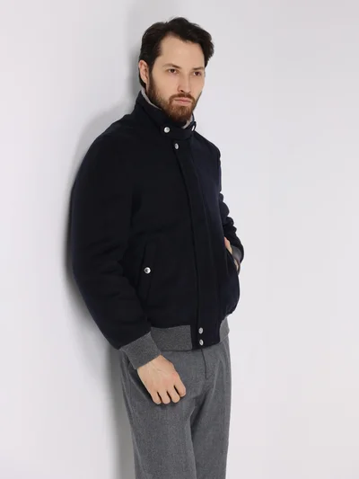 Куртка цвет синий — превью 2