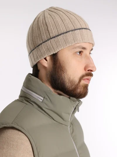 Шапка цвет бежевый — превью 2